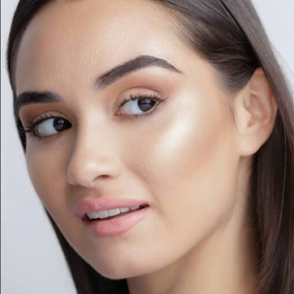 PUR skin perfecting Powder - Picture 2 of 3